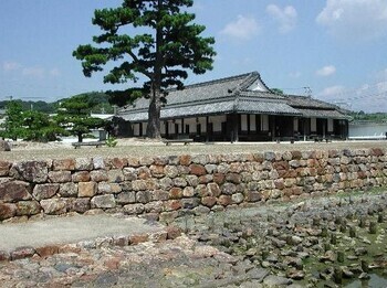 写真：新居関所