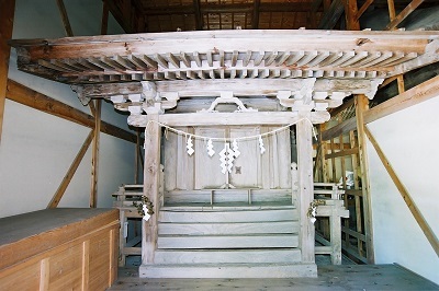 写真：大神山八幡宮境内社熱田神社本殿　附棟札3枚