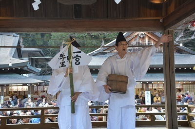 写真：小国神社の田遊び