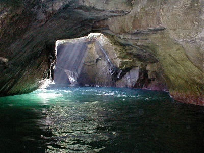 写真：堂ヶ島天窓洞