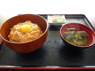 写真：沖あがり食堂夕陽丼