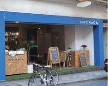 写真：カフェ「CAFERoCA」外観