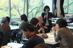 写真：三島市民文化会館　養成研修会の様子