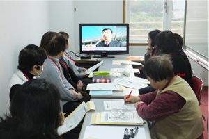 写真：伊豆市生きいきプラザ　養成研修会の様子