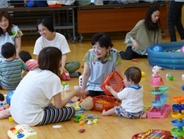 写真：子育てサロン