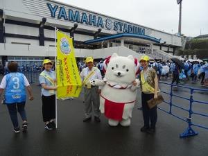 写真：啓発活動（Jリーグの試合時）2