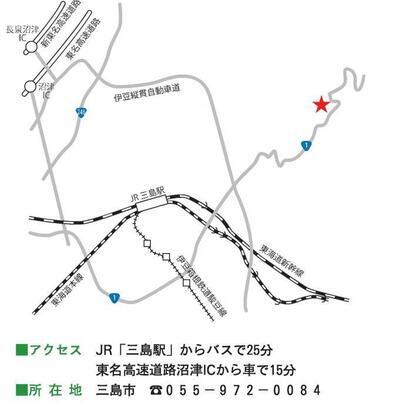 地図：三島スカイウォーク　アクセス　JR「三島駅」からバスで25分　東名高速道路沼津インターチェンジから車で15分　所在地　三島市　電話番号　055-972-0084