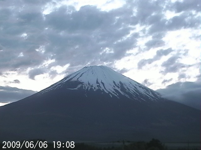 写真：御殿場から望む富士山