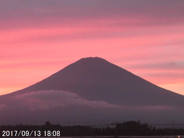 写真：御殿場から望む富士山