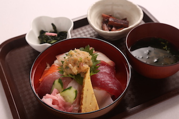 写真：海鮮丼