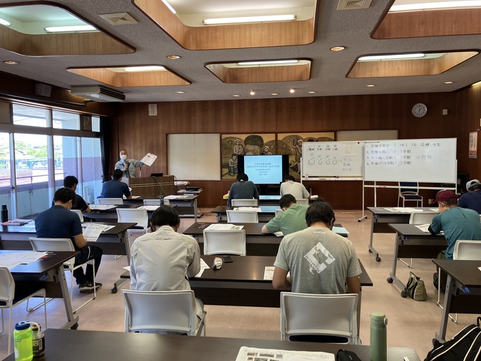 写真：イチゴ基礎講座の様子