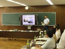 写真：学校概要説明