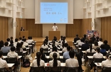 写真：留学生代表挨拶