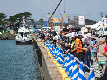 写真：親子釣り体験教室