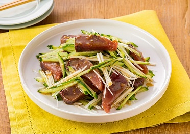 春のやさかなメニュー副菜ノンオイルごまと香味野菜でかつおのさっぱりサラダ（外部リンク・新しいウィンドウで開きます）