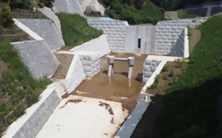 コンクリート堰堤