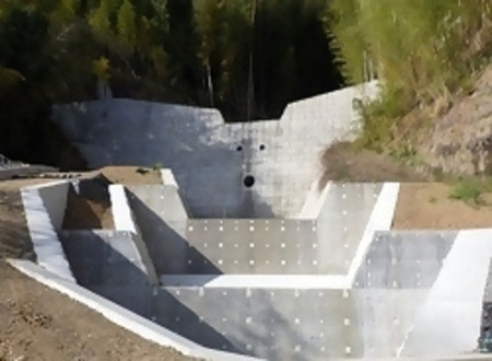 コンクリート堰堤