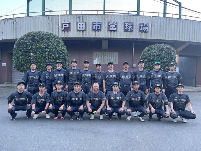 野球大会の集合写真