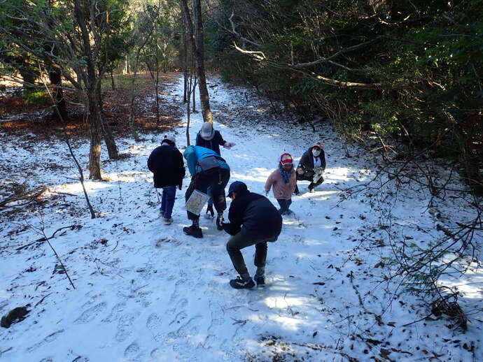 昨年は雪が積もっているところもありました
