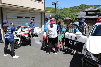 写真：令和6年5月29日　中川幼稚園児が来署しました！