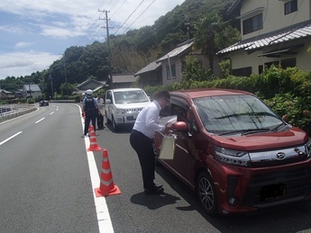 写真：令和6年7月17日　壽楽寺住職殺人事件に係る広報活動を実施しました。