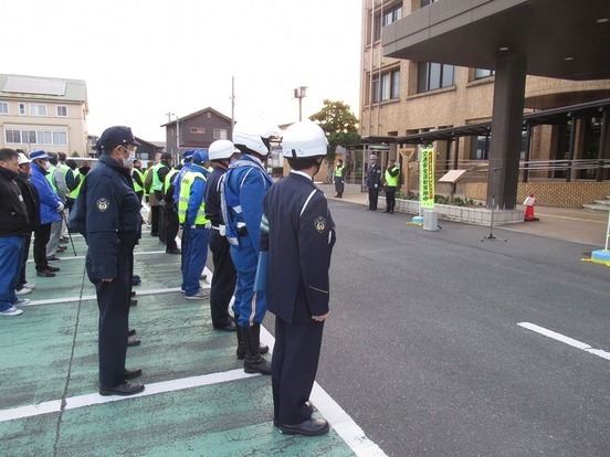 写真：令和6年12月13日　年末の交通安全県民運動出陣式