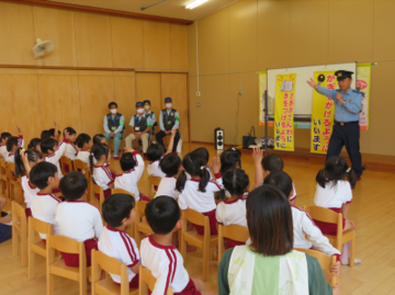 写真：ひがしこども園