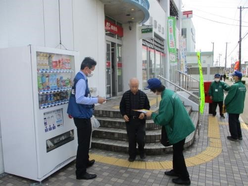 写真：特殊サギ被害発生ゼロの日広報キャンペーン（JA遠州夢咲菊川支店・菊川郵便局）