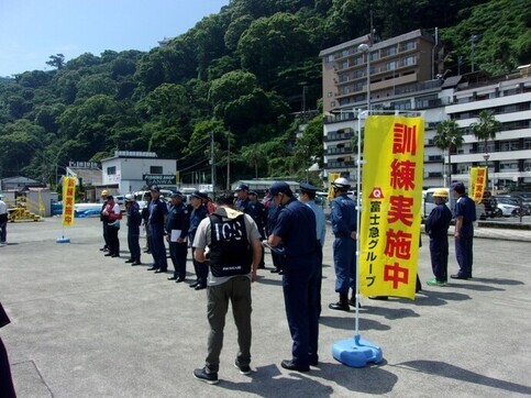 写真：令和6年6月12日、合同水難救助訓練を行いました。