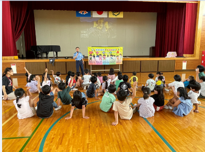 写真：R6.6.6　防犯教室（小笠東小学校）～自分の身は自分で守る「イカのおすし」