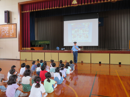 写真：R6.6.11　防犯教室（河城小学校）～自分の身は自分で守る「イカのおすし」