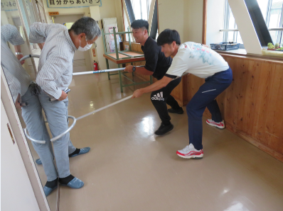 写真：掛川特別支援学校御前崎分校における不審者侵入対処訓練