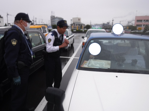 写真：新富士駅における鉄道警察隊との合同訓練（2回目）