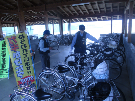 R6.10.16　通学自転車の防犯診断（御前崎市立浜岡中学校）