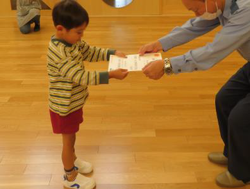 写真:令和7年5月27日 ちびっこおまわりさん任命式